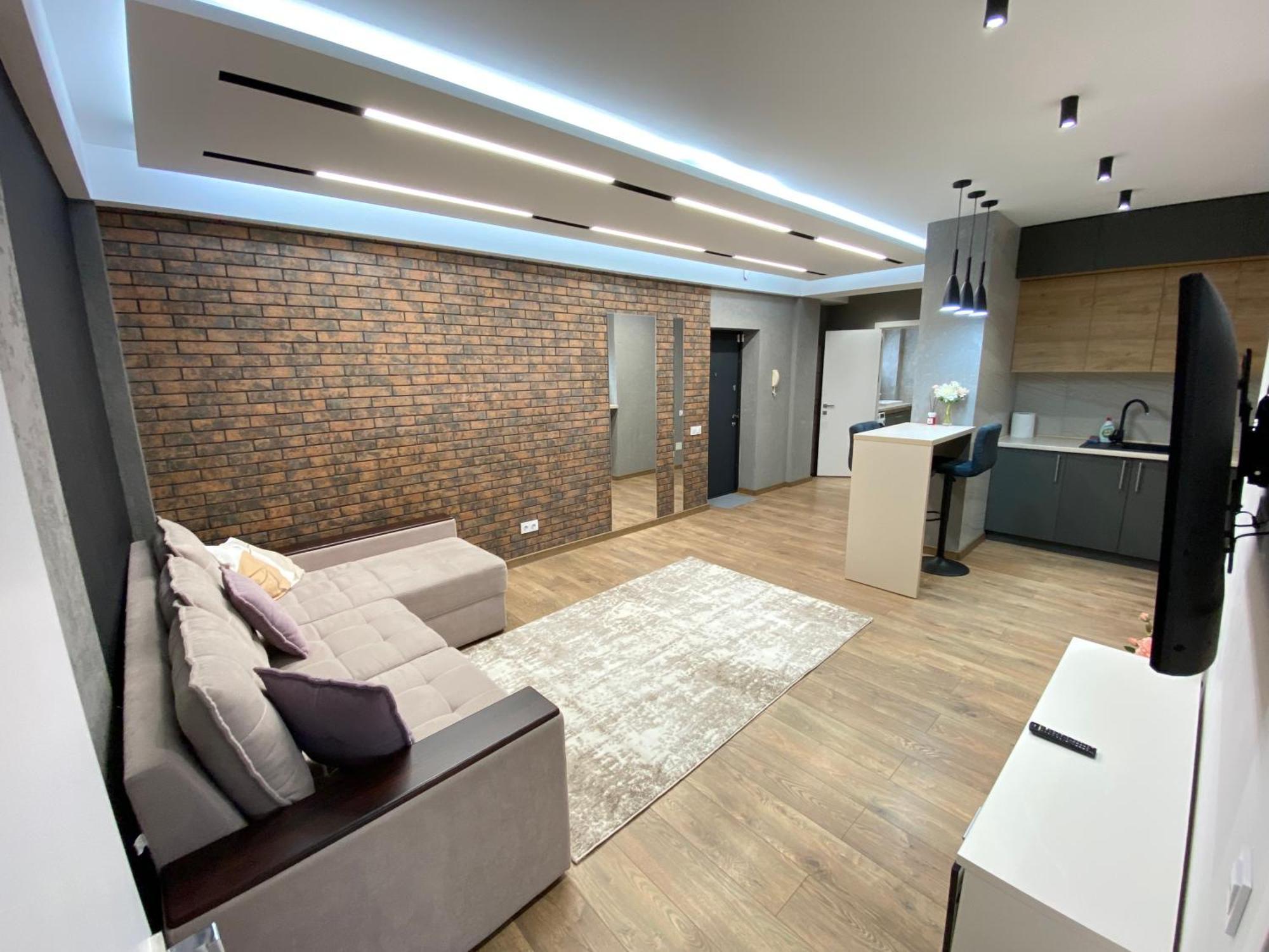 Rentnow Large And Cozy Apartment In The Center, Parking Chişinău Extérieur photo