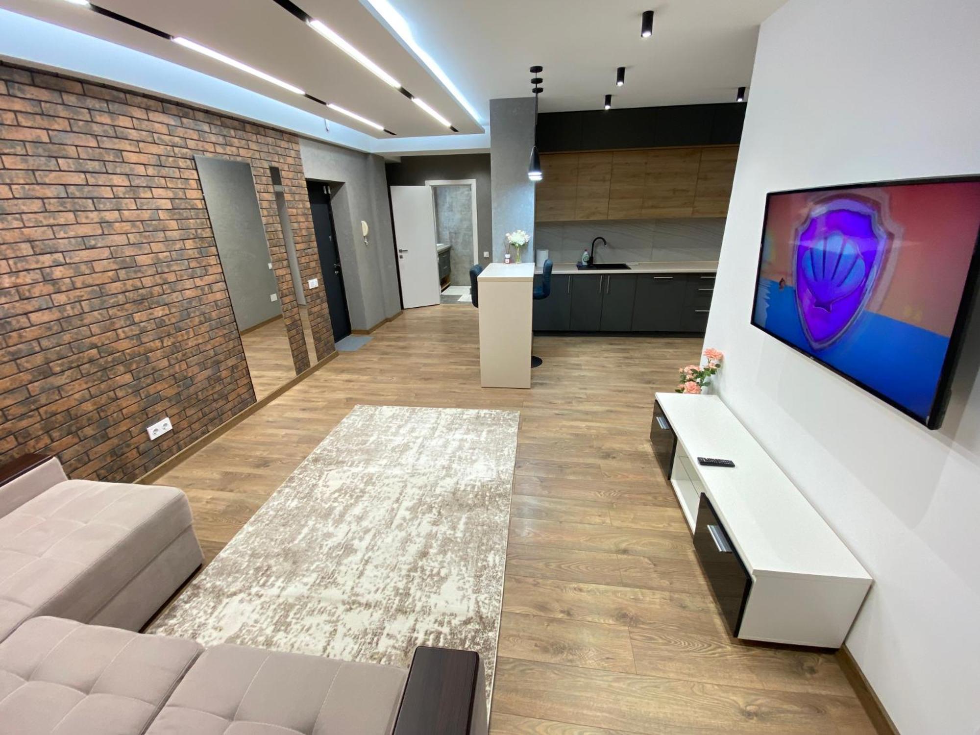 Rentnow Large And Cozy Apartment In The Center, Parking Chişinău Extérieur photo