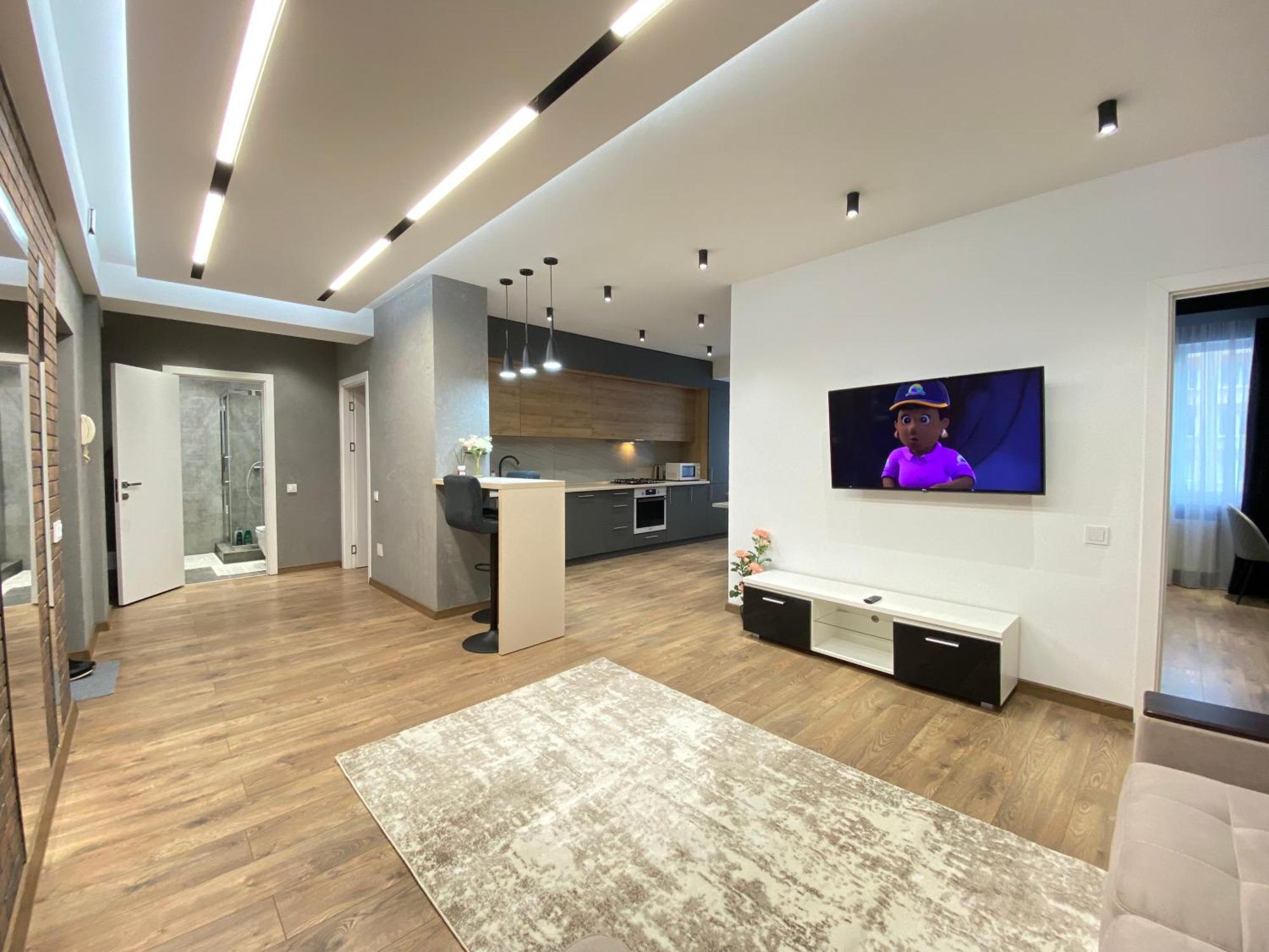 Rentnow Large And Cozy Apartment In The Center, Parking Chişinău Extérieur photo