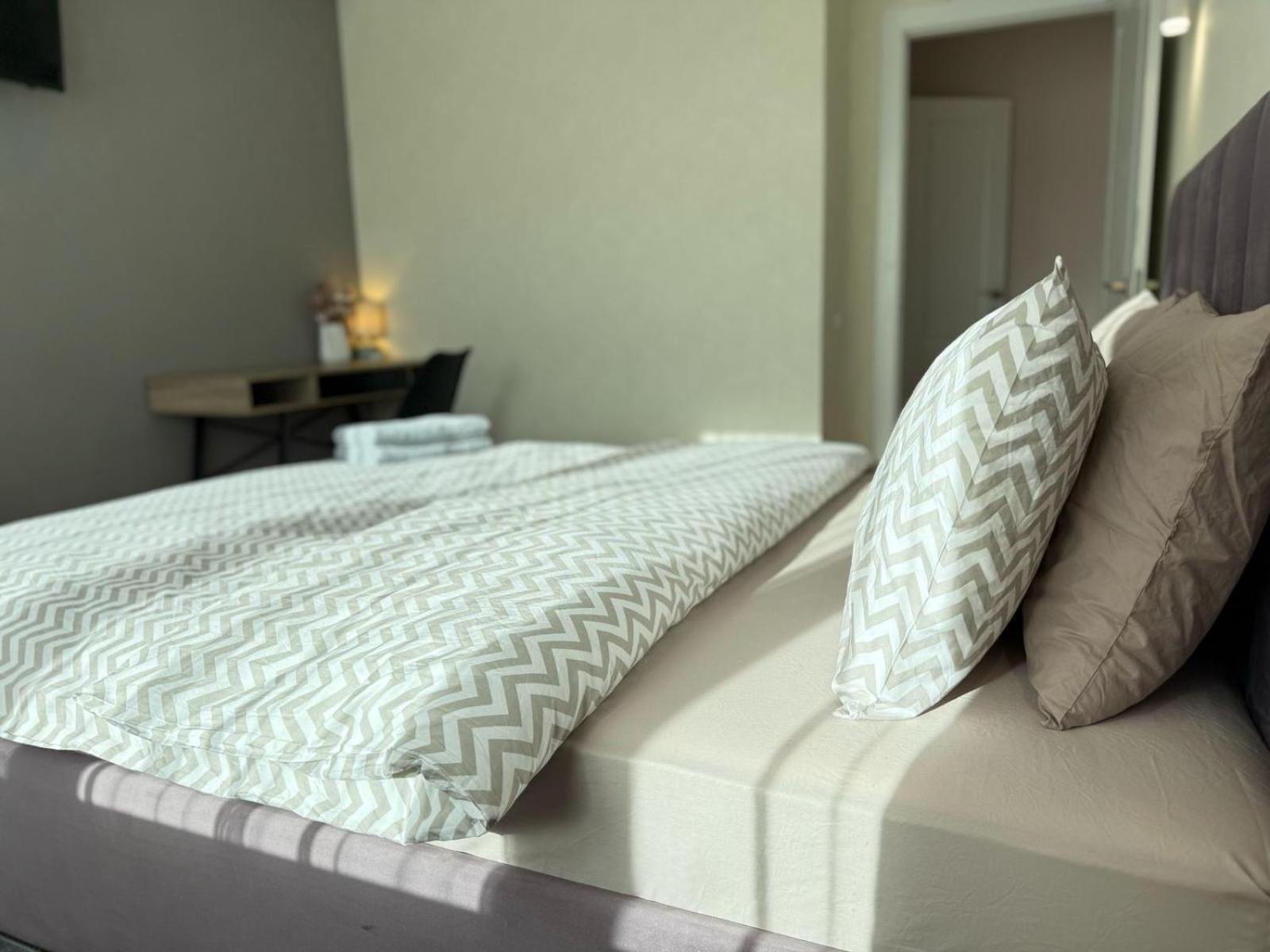 Rentnow Large And Cozy Apartment In The Center, Parking Chişinău Extérieur photo